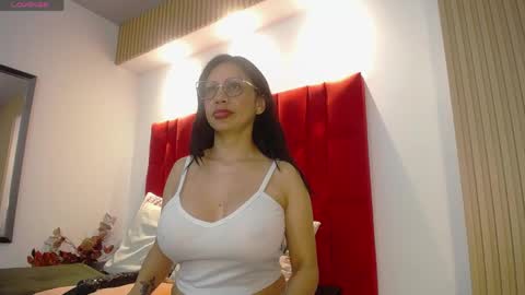 Snapshot of grace_velvet chatting on 05/09/26, 12:21 Grace online show from 05/09/26, 12:21