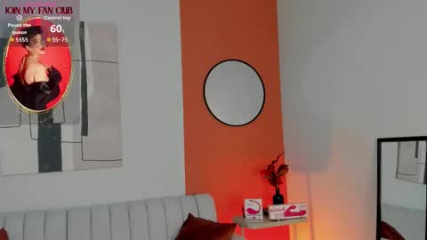 Snapshot of graceelizabeth_ chatting on 12/16/25, 08:36 Zuly online show from 12/16/25, 08:36