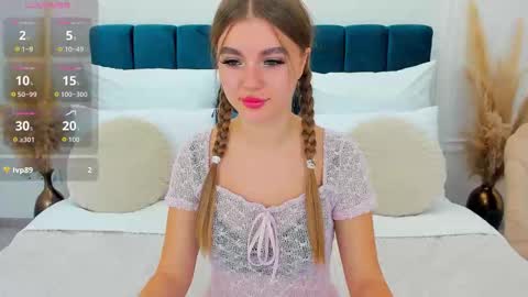 Erika online show from 10/06/25, 12:24