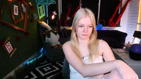 Grace Glamour online show from 10/04/25, 05:27