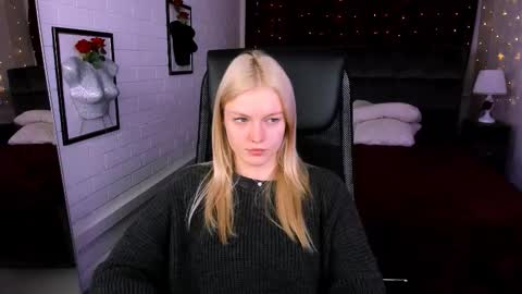 Snapshot of graceglamour chatting on 11/02/25, 05:10 Grace Glamour online show from 11/02/25, 05:10