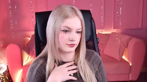 Snapshot of graceglamour chatting on 02/03/26, 06:22 Grace Glamour online show from 02/03/26, 06:22