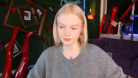 Snapshot of graceglamour chatting on 03/11/26, 05:02 Grace Glamour online show from 03/11/26, 05:02