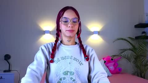 Snapshot of gracehall chatting on 04/17/26, 09:45 Grace online show from 04/17/26, 09:45