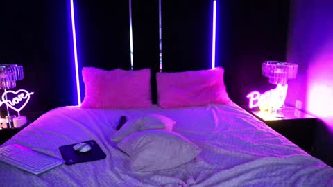 Grace online show from 01/22/25, 02:46