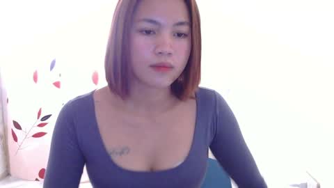 Snapshot of gracia_belle chatting on 05/17/26, 03:59 belle online show from 05/17/26, 03:59