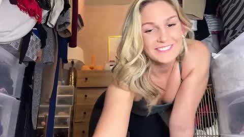 Gracie Mae online show from 01/28/25, 08:36
