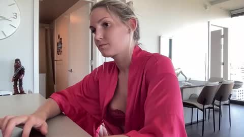 Gracie Mae online show from 09/30/25, 08:25