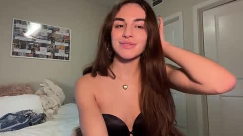 Gracie Smith online show from 12/18/24, 04:53