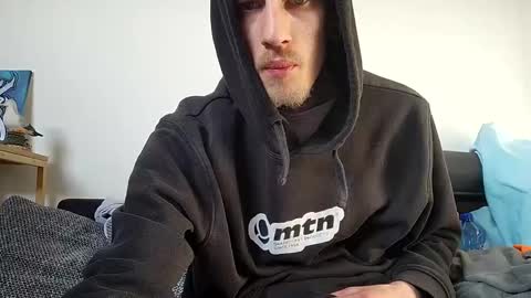 Snapshot of graff4 chatting on 01/03/25, 10:52 Smallcom online show from 01/03/25, 10:52