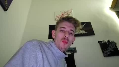 Snapshot of graff4 chatting on 01/14/25, 06:49 Smallcom online show from 01/14/25, 06:49