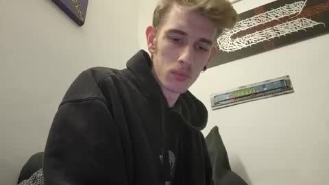 Snapshot of graff4 chatting on 02/13/25, 09:27 Smallcom online show from 02/13/25, 09:27