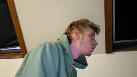 Snapshot of graff4 chatting on 11/30/25, 03:49 Smallcom online show from 11/30/25, 03:49