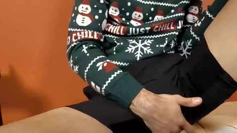 Snapshot of grandbi chatting on 12/15/25, 03:38 grandbi online show from 12/15/25, 03:38