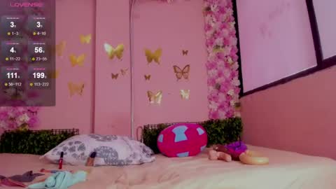 Mi Name is violeta  online show from 07/18/26, 12:53