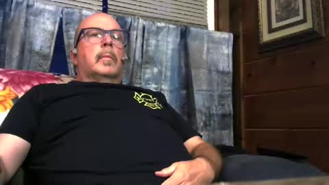 Snapshot of granitebuckeye1969 chatting on 10/18/25, 10:21 granitebuckeye1969 online show from 10/18/25, 10:21