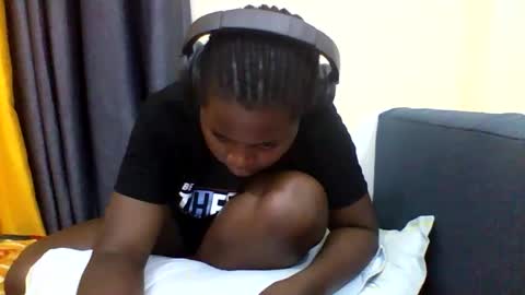 Snapshot of grannylover_ chatting on 10/25/25, 06:35 grannylover_ online show from 10/25/25, 06:35