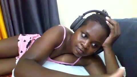 grannylover_ online show from 12/03/25, 06:28