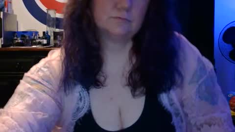 Snapshot of grateful42day chatting on 10/23/25, 11:03 grateful42day online show from 10/23/25, 11:03