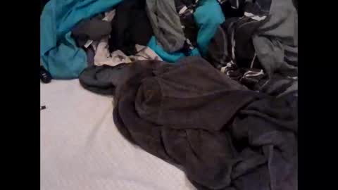 Snapshot of gratiotony chatting on 11/21/25, 06:56 Get US to 1000 you wont be disapointed online show from 11/21/25, 06:56