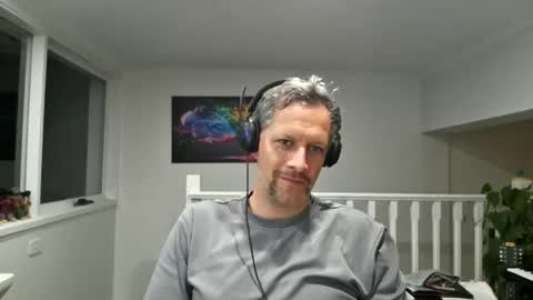 Snapshot of grattitude chatting on 11/16/25, 09:48 grattitude online show from 11/16/25, 09:48