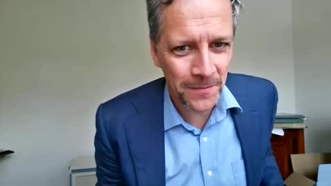 Snapshot of grattitude chatting on 11/18/25, 03:45 grattitude online show from 11/18/25, 03:45