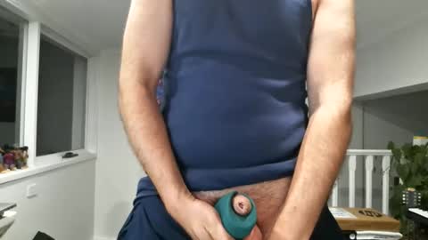 Snapshot of grattitude chatting on 11/20/25, 01:00 grattitude online show from 11/20/25, 01:00