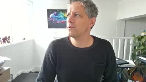 Snapshot of grattitude chatting on 11/30/25, 10:58 grattitude online show from 11/30/25, 10:58