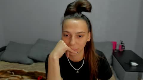Anna online show from 05/07/26, 03:17