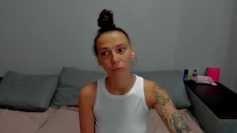 Anna online show from 06/15/26, 12:13