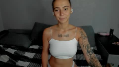 Anna online show from 07/26/26, 12:41