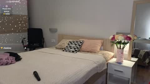 Snapshot of gray_swann chatting on 01/16/25, 07:20 Ray online show from 01/16/25, 07:20