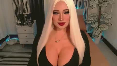 Snapshot of great_selfsuckerts chatting on 12/03/25, 12:18 PAULATHEONE online show from 12/03/25, 12:18