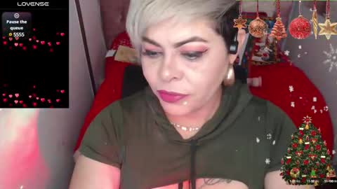 Snapshot of grecia_horny chatting on 12/19/24, 11:50 Grecia online show from 12/19/24, 11:50