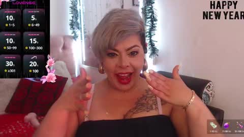 Snapshot of grecia_horny chatting on 01/02/25, 02:13 Grecia online show from 01/02/25, 02:13