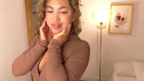 grecia_miller_ online show from 05/21/26, 12:12
