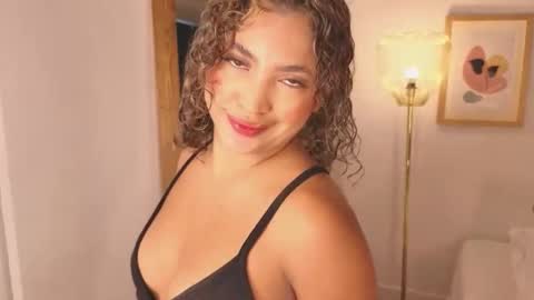 grecia_miller_ online show from 06/03/26, 12:08