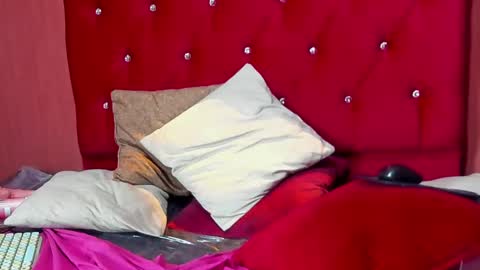 GreciaRuiz online show from 12/05/24, 09:50