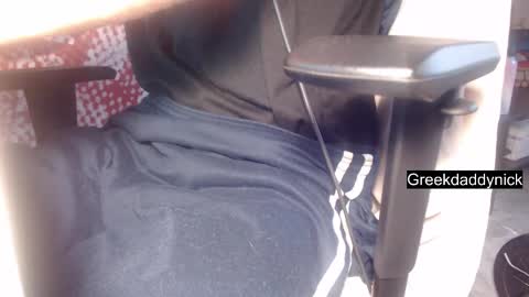 Snapshot of greekdaddynickofficial chatting on 10/21/25, 11:33 greekdaddynickofficial online show from 10/21/25, 11:33