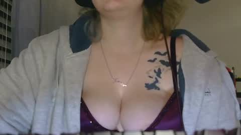 Snapshot of greektragedy69 chatting on 06/14/26, 01:58 GreekTragedy online show from 06/14/26, 01:58