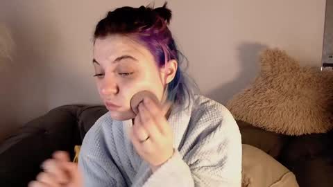 April online show from 01/17/25, 03:32