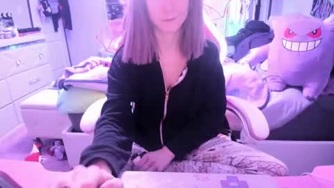 GreenEyedLovexo online show from 12/19/24, 02:56