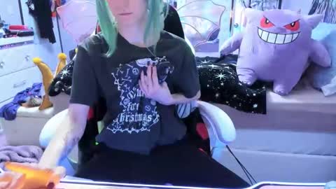 GreenEyedLovexo online show from 11/15/25, 03:04