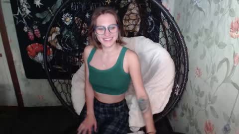 Lina online show from 09/14/25, 11:53