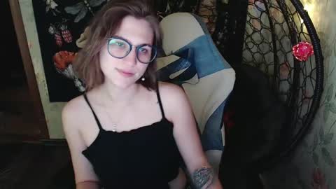 Lina online show from 05/20/26, 09:37