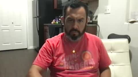 Snapshot of greg78652 chatting on 10/13/25, 02:00 greg78652 online show from 10/13/25, 02:00