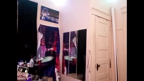 NICE and sometimes Savvy online show from 09/27/25, 04:28