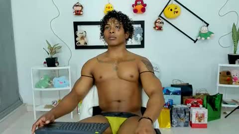 Snapshot of gregoriiandmax chatting on 11/20/25, 03:56 Gregori online show from 11/20/25, 03:56