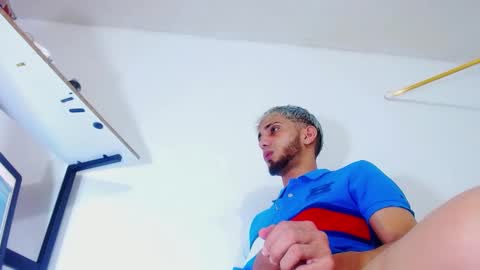 Snapshot of gregory_hardxx chatting on 10/13/25, 01:27 GREGORY online show from 10/13/25, 01:27