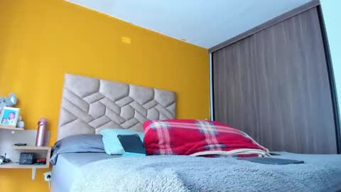 Snapshot of gregorymancini chatting on 10/18/25, 02:40 gregorymancini online show from 10/18/25, 02:40